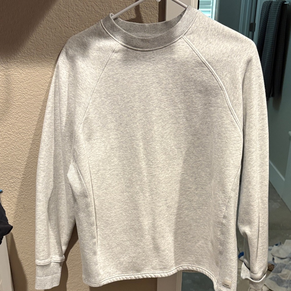 Vuori Women's Light Gray Crew Neck Sweater